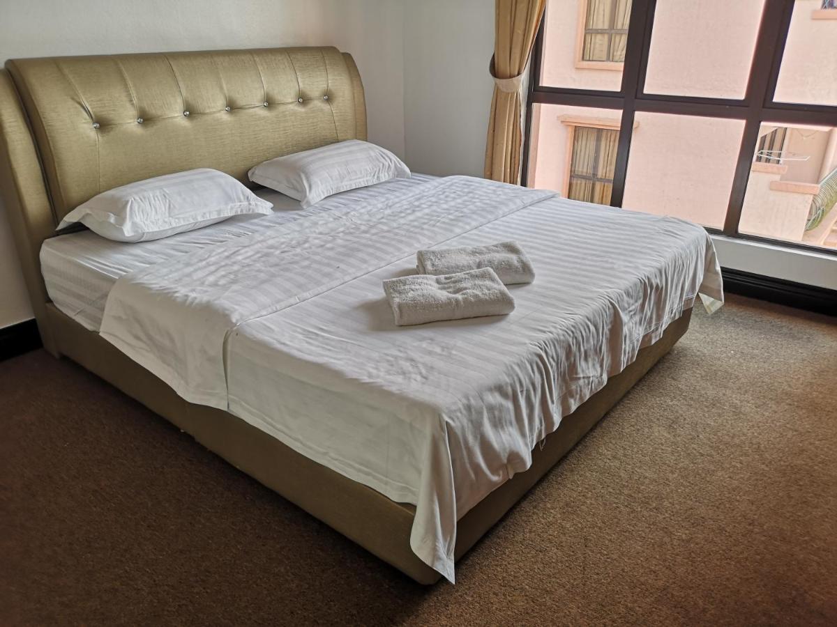 Marina Court Kk City Homestay Kota Kinabalu Buitenkant foto