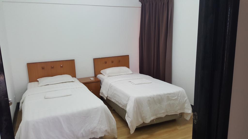 Marina Court Kk City Homestay Kota Kinabalu Buitenkant foto