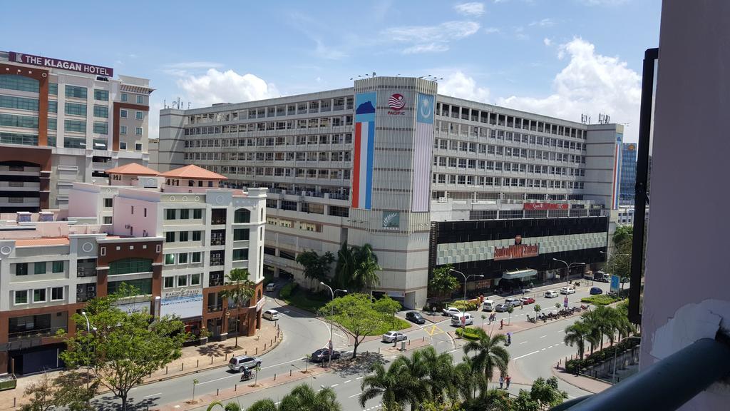 Marina Court Kk City Homestay Kota Kinabalu Buitenkant foto